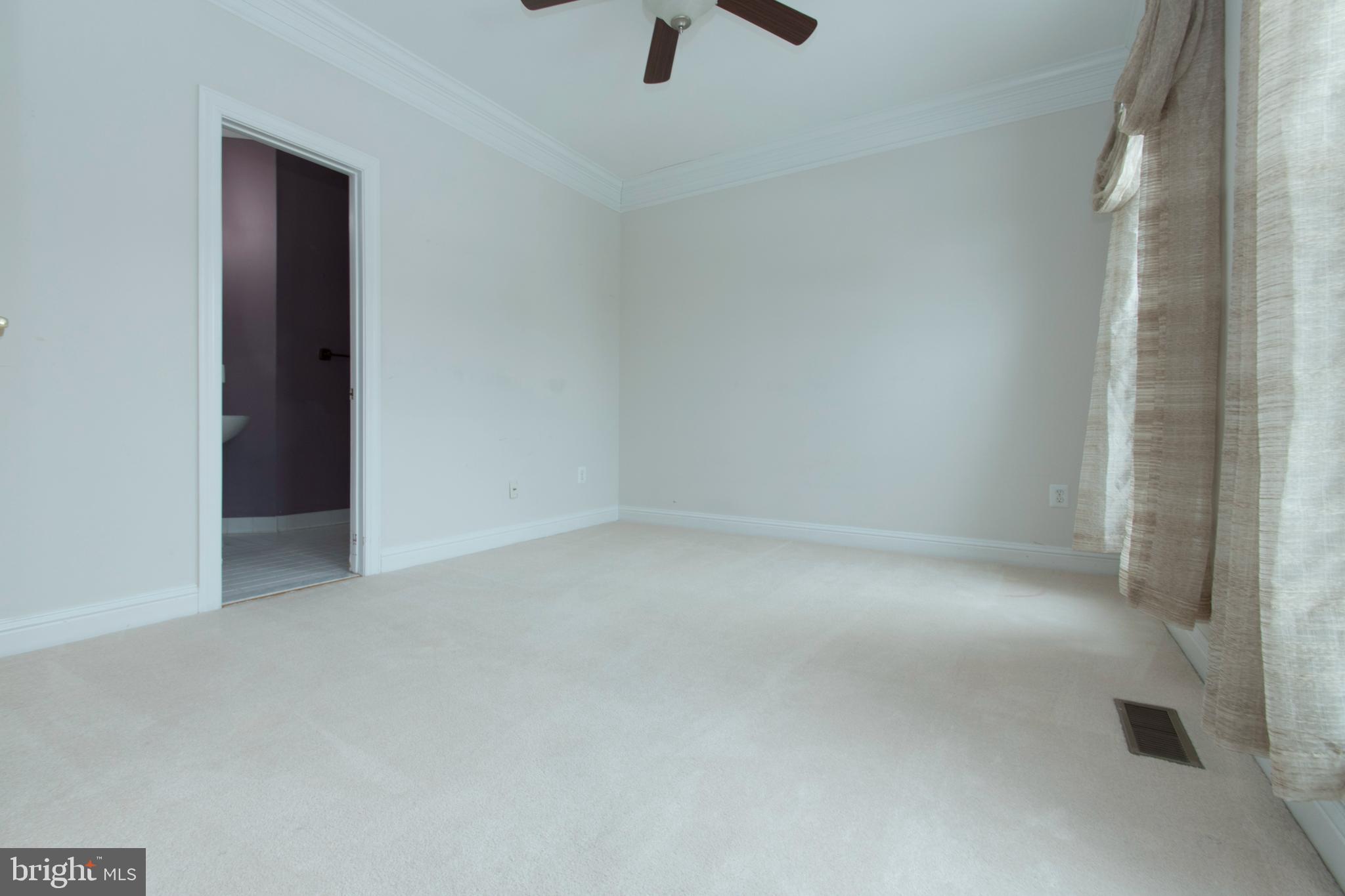 10817 Maplecrest Lane Potomac, MD 20854 - Photo 21 of 62