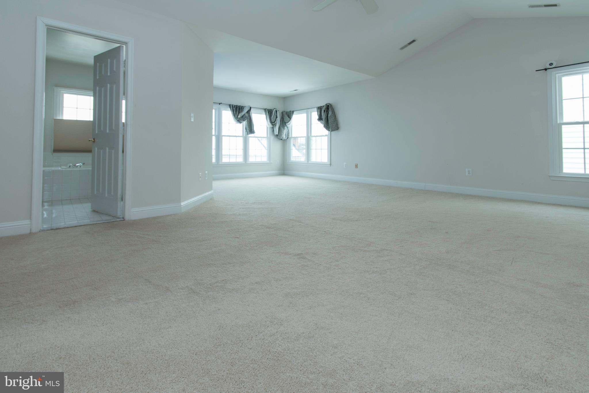 10817 Maplecrest Lane Potomac, MD 20854 - Photo 28 of 62