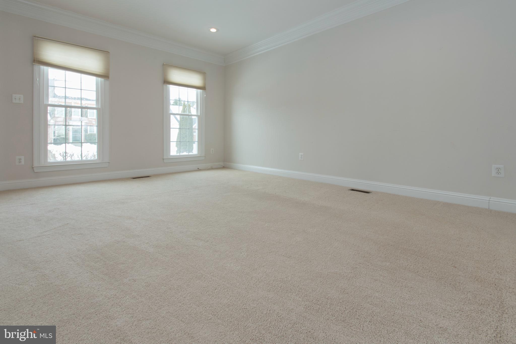 10817 Maplecrest Lane Potomac, MD 20854 - Photo 4 of 62