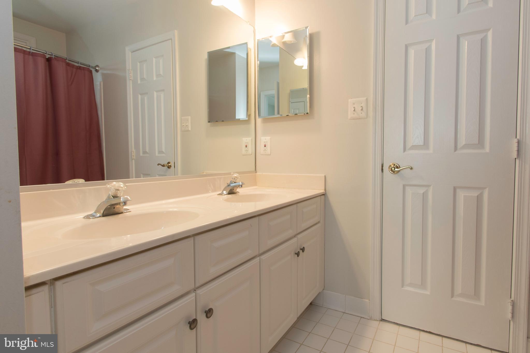 10817 Maplecrest Lane Potomac, MD 20854 - Photo 42 of 62