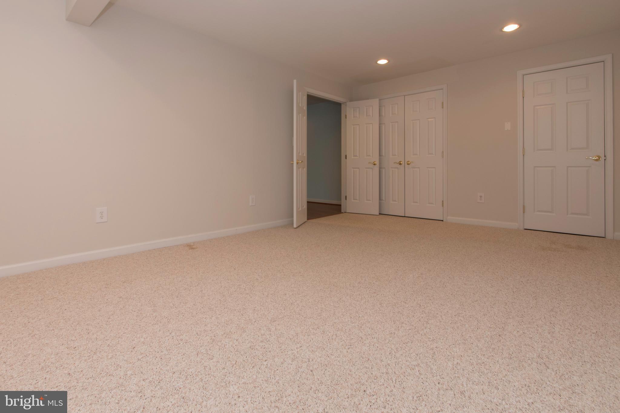 10817 Maplecrest Lane Potomac, MD 20854 - Photo 47 of 62