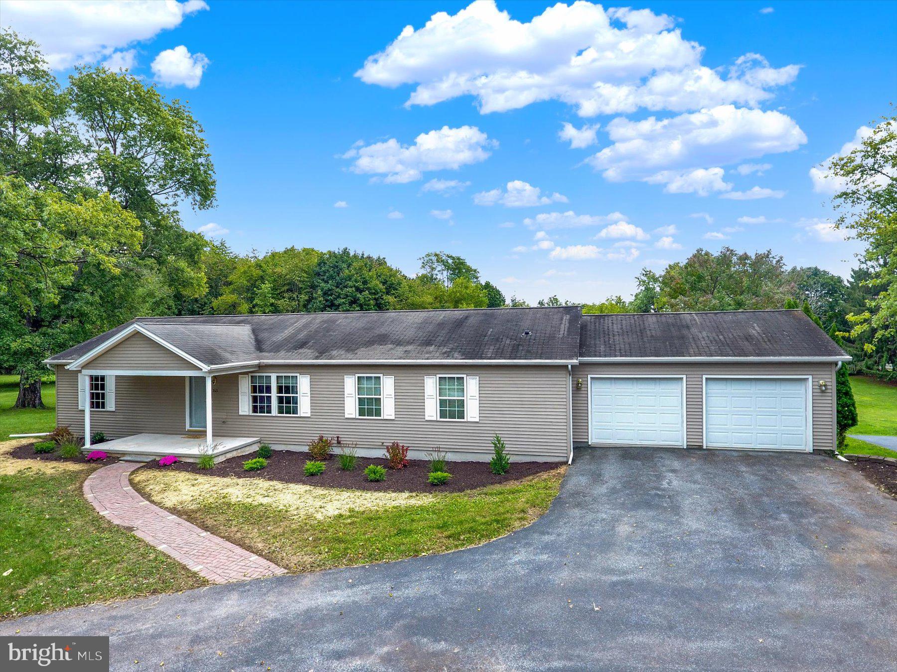 7621 Jonestown Road Harrisburg, PA 17112 - Photo 5 of 69 Front