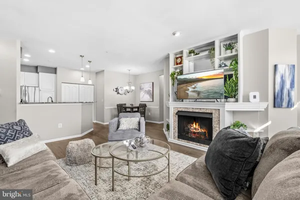 $470,000 | 7706 Haynes Point Way, Unit D, Alexandria, VA 22315