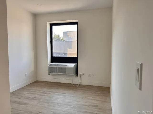 $2,750 | 362 West Merrick Road, Unit 107, Valley Stream, NY 11580