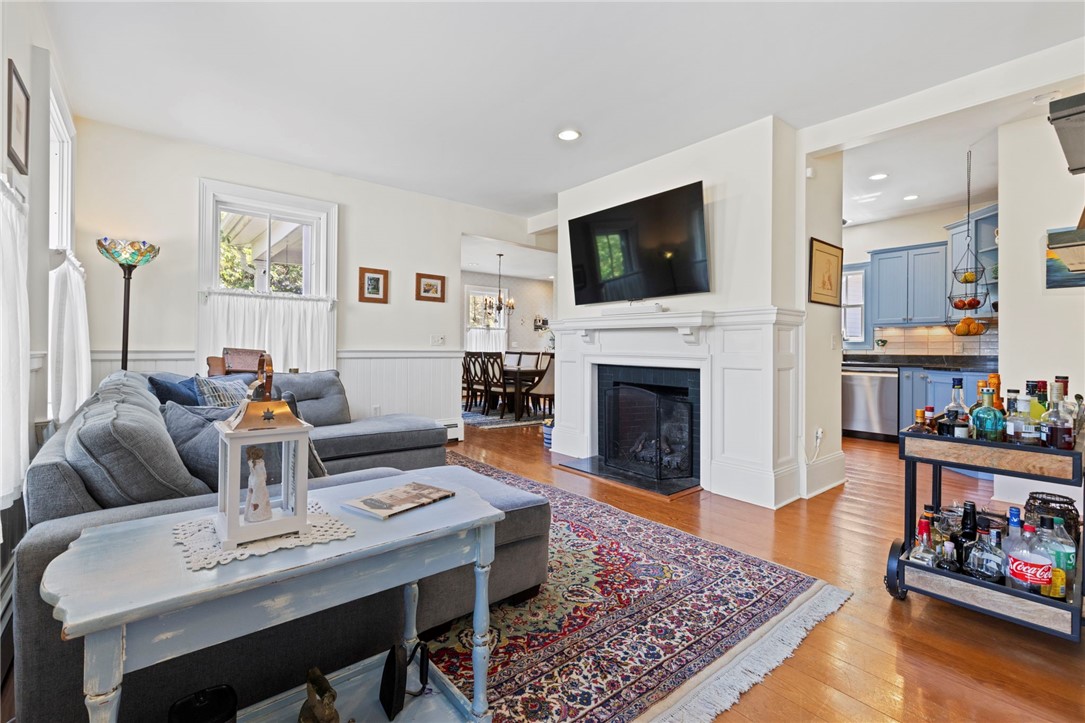 422 N Road Scituate, RI 02831 - Photo 14 of 50
