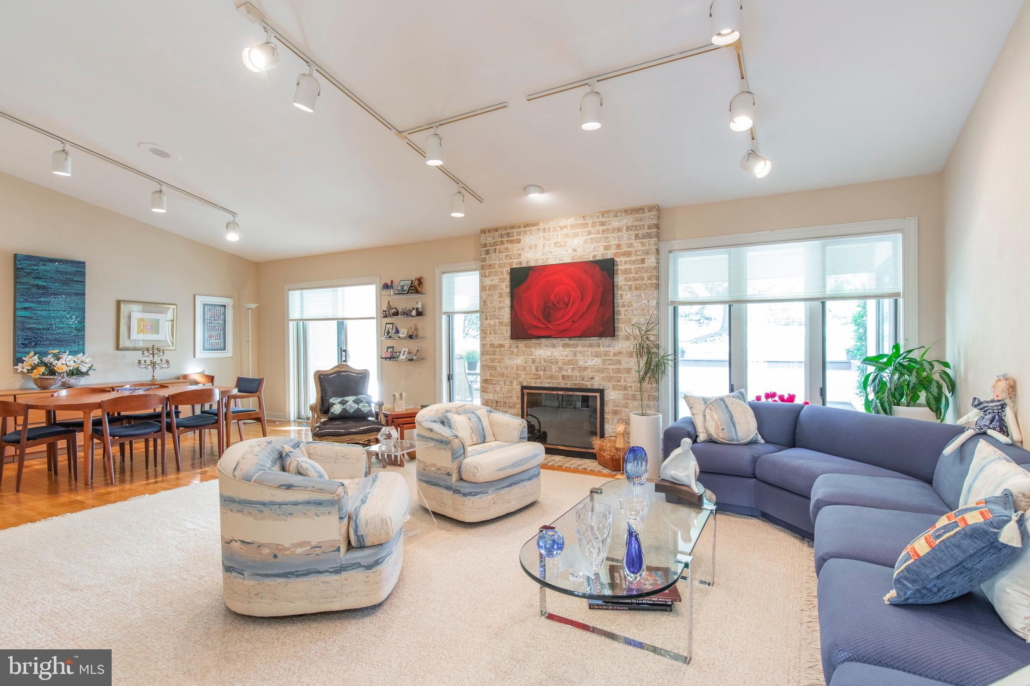 2 Farrier Lane Blue Bell, PA 19422 - Photo 8 of 42 Living room