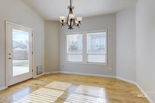$669,900 | 2191 West Ditch Creek Drive, Meridian, ID 83646