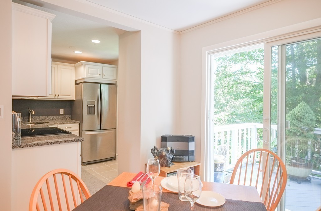 31 Sycamore Road Wayland, MA 01778 - Photo 6 of 21