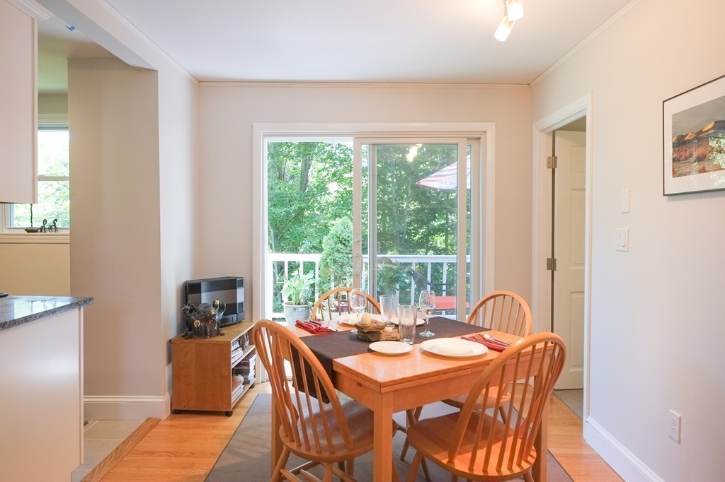 31 Sycamore Road Wayland, MA 01778 - Photo 7 of 21