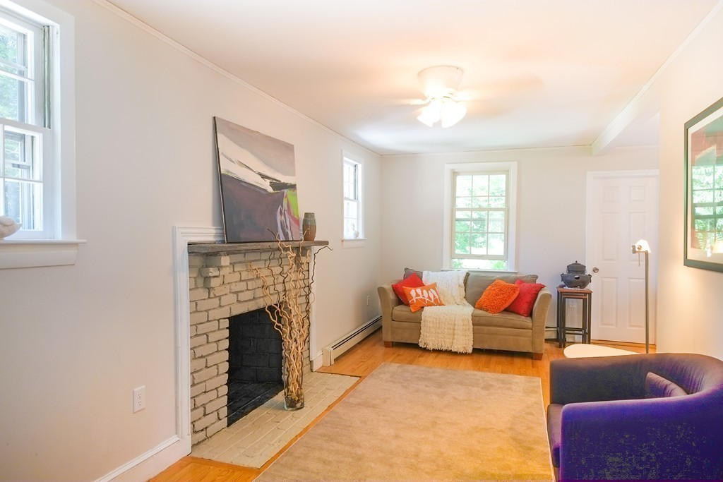 31 Sycamore Road Wayland, MA 01778 - Photo 8 of 21