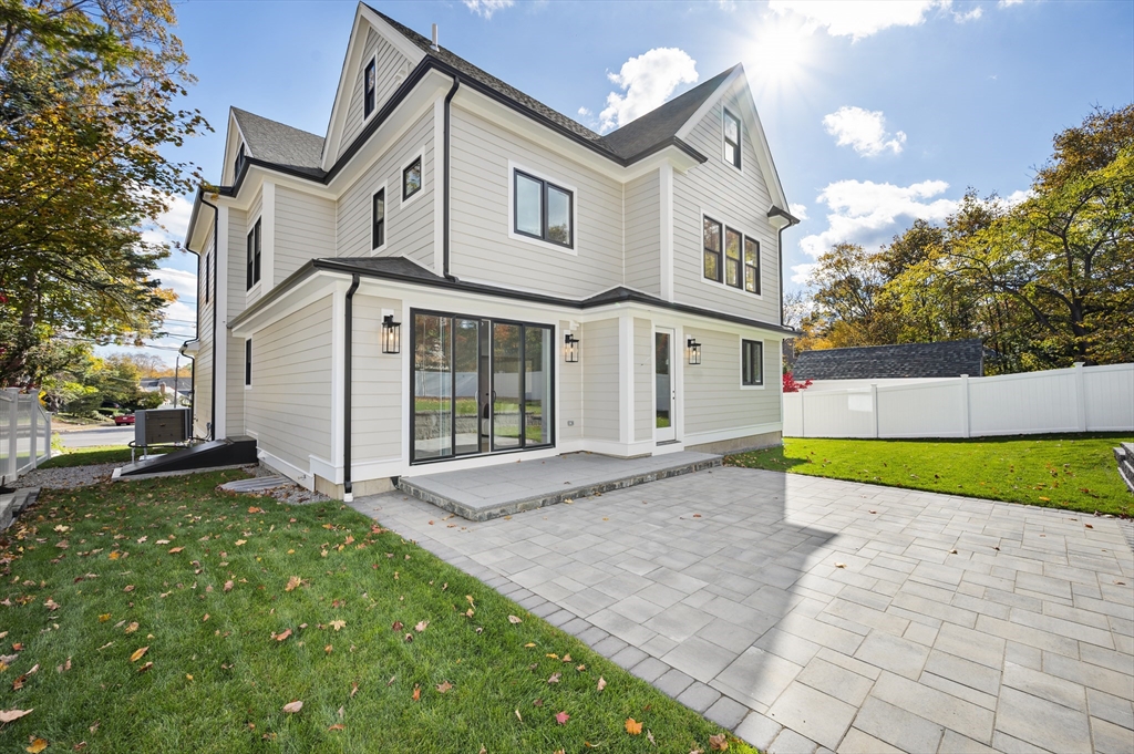 345 Central Avenue Needham, MA 02494 - Photo 3 of 34