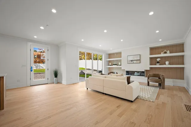 $2,675,000 | 345 Central Avenue, Needham, MA 02494