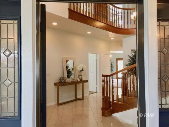 1108 Judy Way Ridgecrest, CA 93555 - Photo 6 of 35 a view of a hallway with a livingroom view
