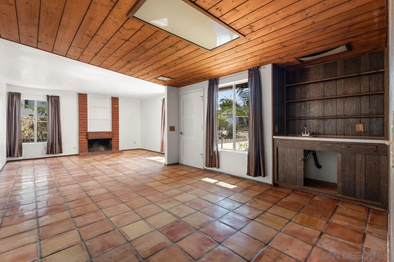 1718 Greentree Road Encinitas, CA 92024 - Photo 11 of 21