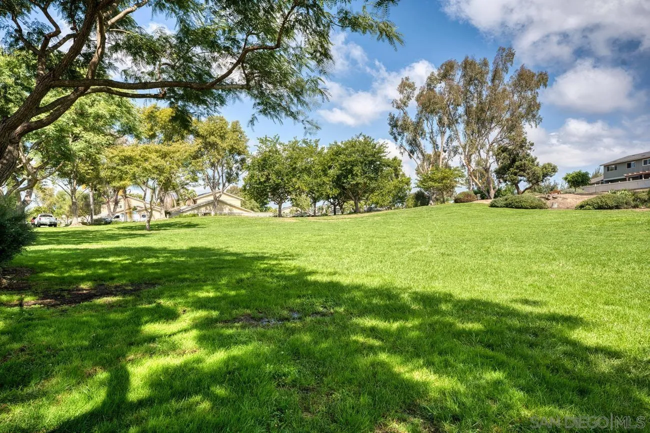 1718 Greentree Road Encinitas, CA 92024 - Photo 20 of 21