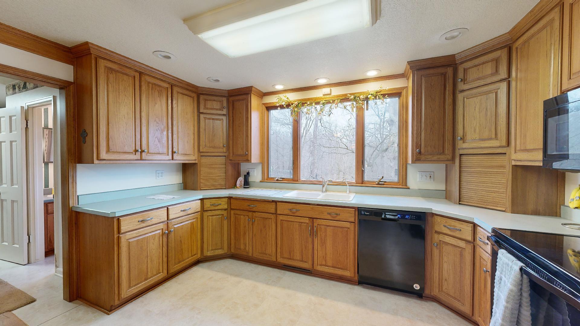 10360 South Meridian Road Hudson, MI 49247 - Photo 3 of 44 10360 S. Meridian (6)