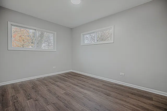 $349,900 | 9N621 Flora Drive, Elgin, IL 60123