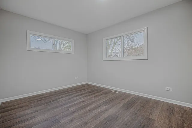 $349,900 | 9N621 Flora Drive, Elgin, IL 60123