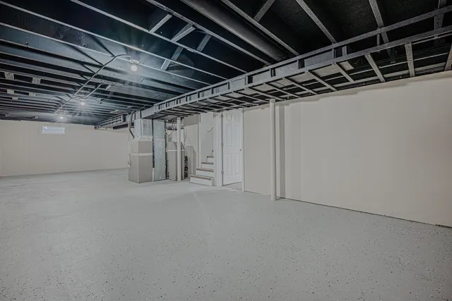 $349,900 | 9N621 Flora Drive, Elgin, IL 60123