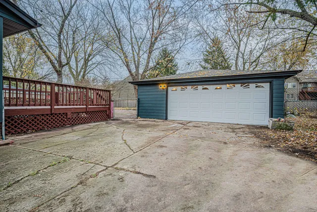 $349,900 | 9N621 Flora Drive, Elgin, IL 60123