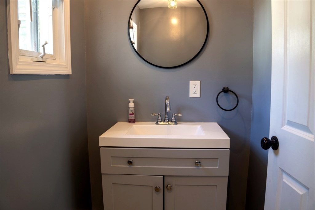 1388 Bay Street Springfield, MA 01109 - Photo 23 of 39 Gallery Image 23