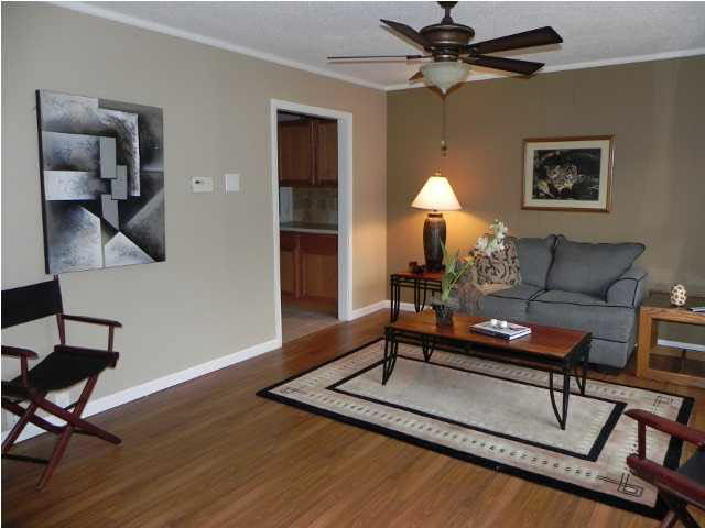 4412 Meadowridge Road Evansville, IN 47710 - Photo 3 of 30 Gallery Image 3