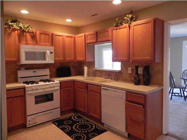 4412 Meadowridge Road Evansville, IN 47710 - Photo 8 of 30 Gallery Image 8
