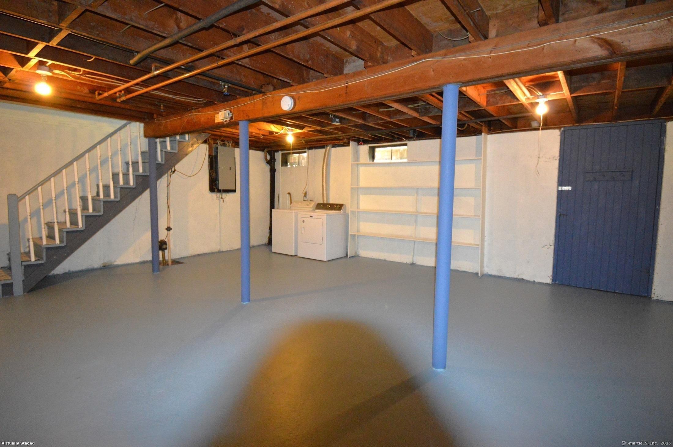 18 Overbrook Road West Hartford, CT 06107 - Photo 32 of 37 a view of an empty room