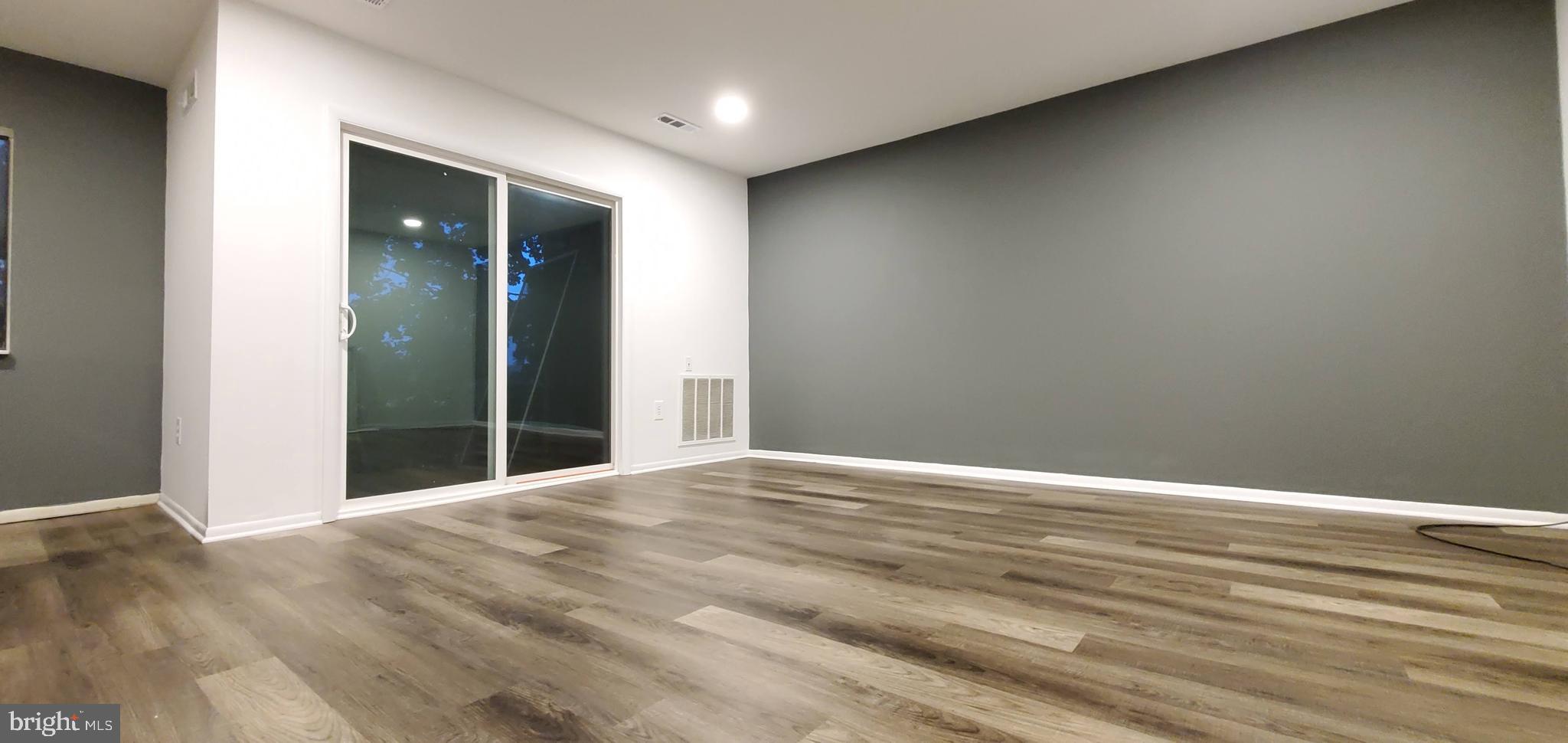 707 Meadowview Lane, Unit 707 Mont Clare, PA 19453 - Photo 3 of 22