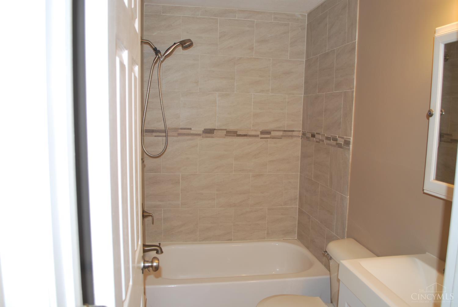 5721 Buckwheat Road Milford, OH 45150 - Photo 16 of 42 Gallery Image 16