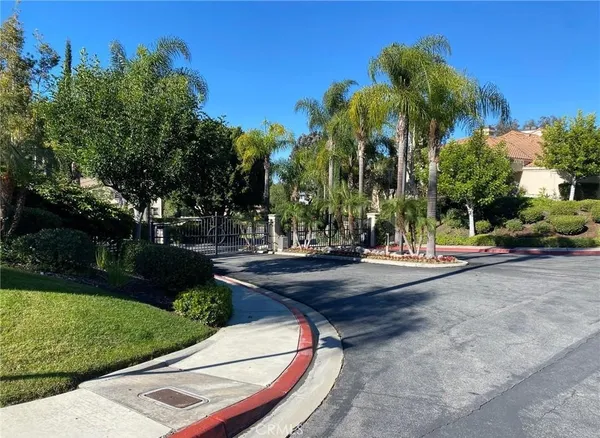 $4,500 | 357 South San Vicente Lane, Anaheim Hills, CA 92807