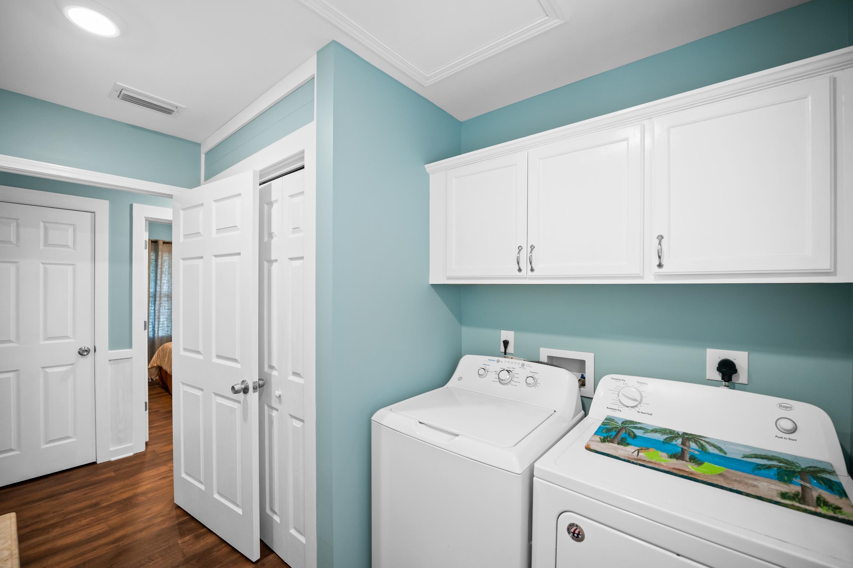 1362 Caney Loop Lillian, AL 36549 - Photo 17 of 40 Laundry
