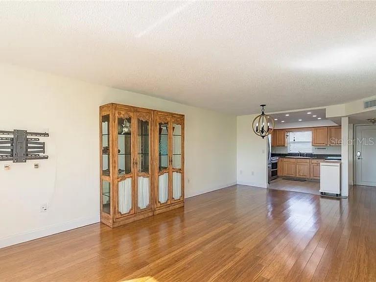 4775 Cove Circle, Unit 1002 St. Petersburg, FL 33708 - Photo 13 of 34