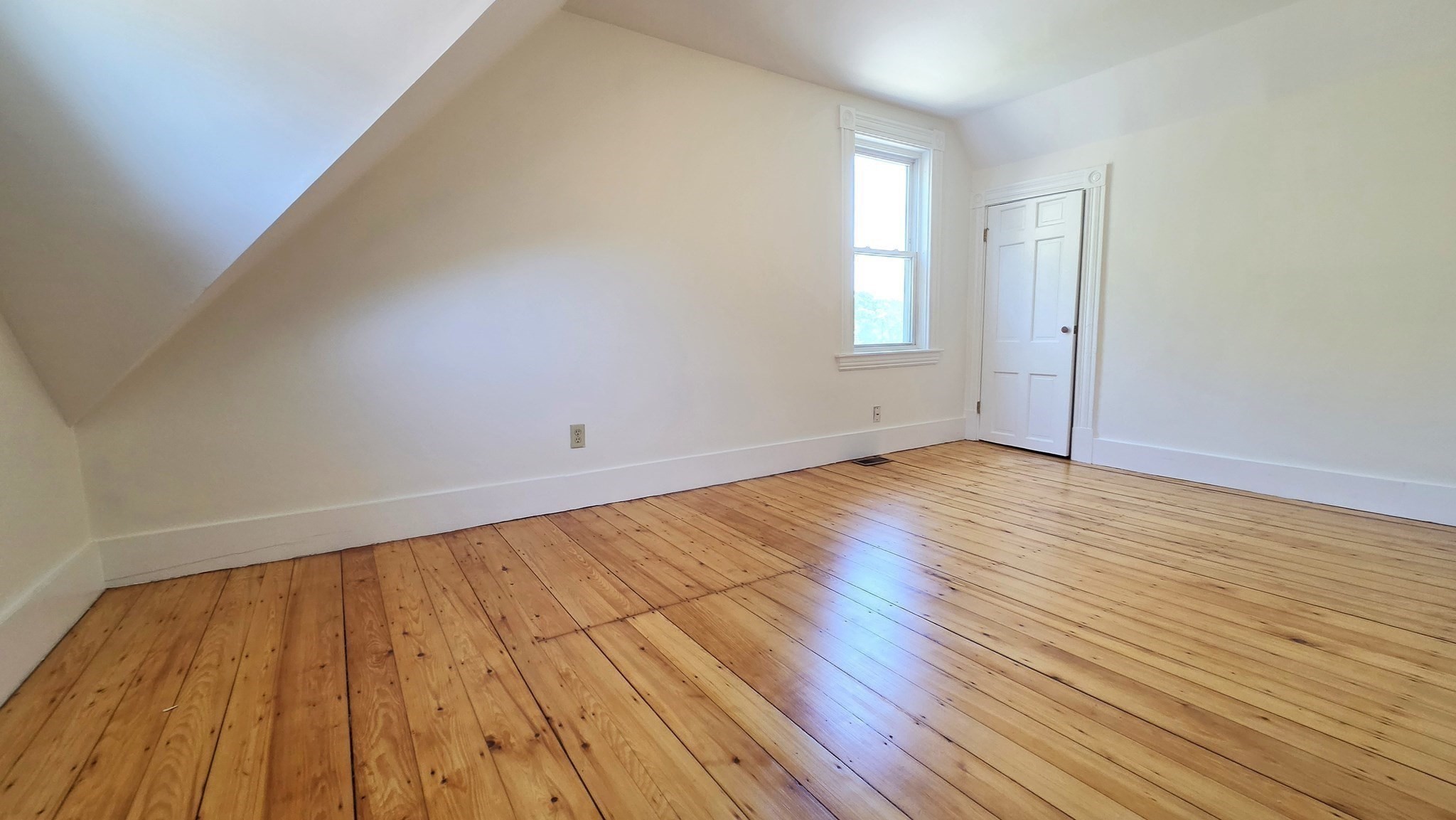 576 Trapelo Road, Unit 2 Belmont, MA 02478 - Photo 15 of 17 Gallery Image 15