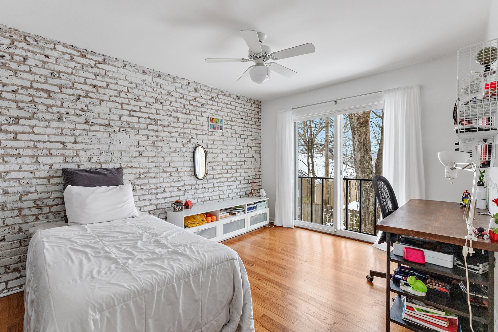 315 Hawthorn Avenue, Unit E Glencoe, IL 60022 - Photo 8 of 20