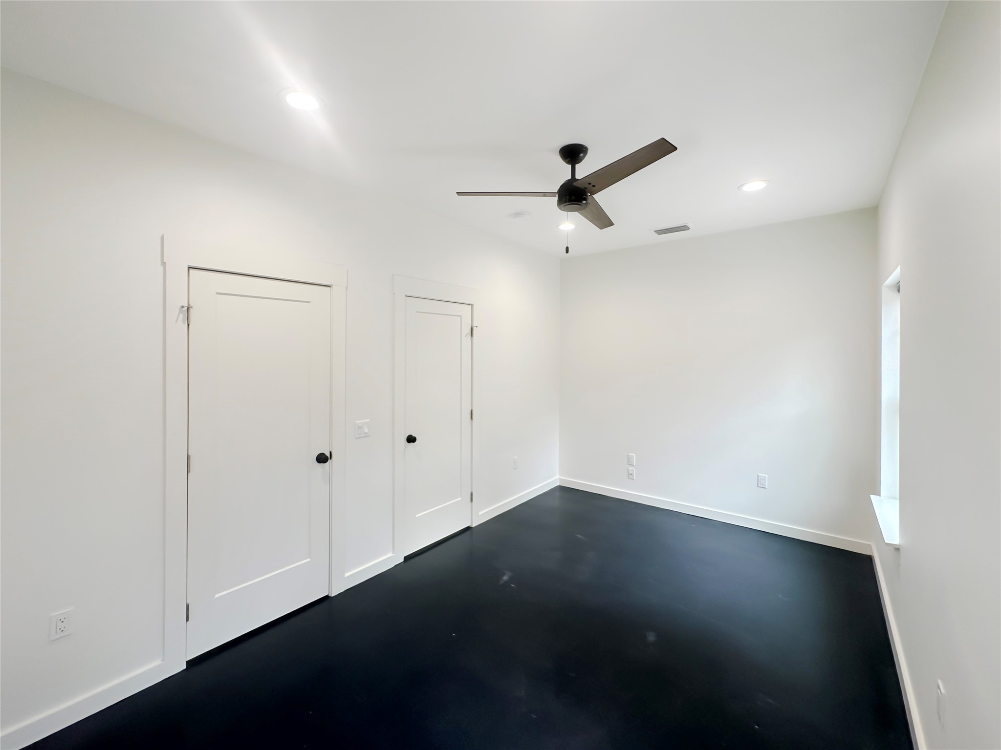 317 8th Street Shiner, TX 77984 - Photo 5 of 8