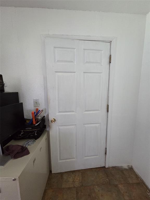 2100 State Highway 171 Cleburne, TX 76031 - Photo 10 of 15