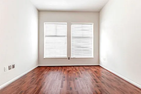 $189,900 | 3505 Sage Road, Unit 1104, Houston, TX 77056