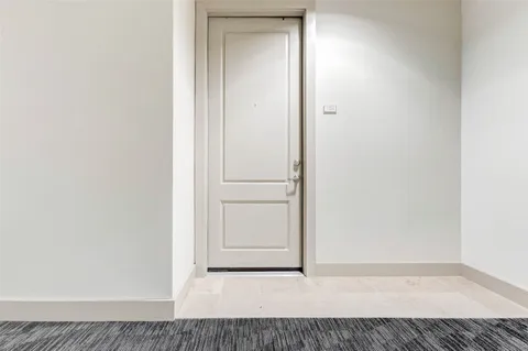 $180,000 | 3505 Sage Road, Unit 1104, Houston, TX 77056