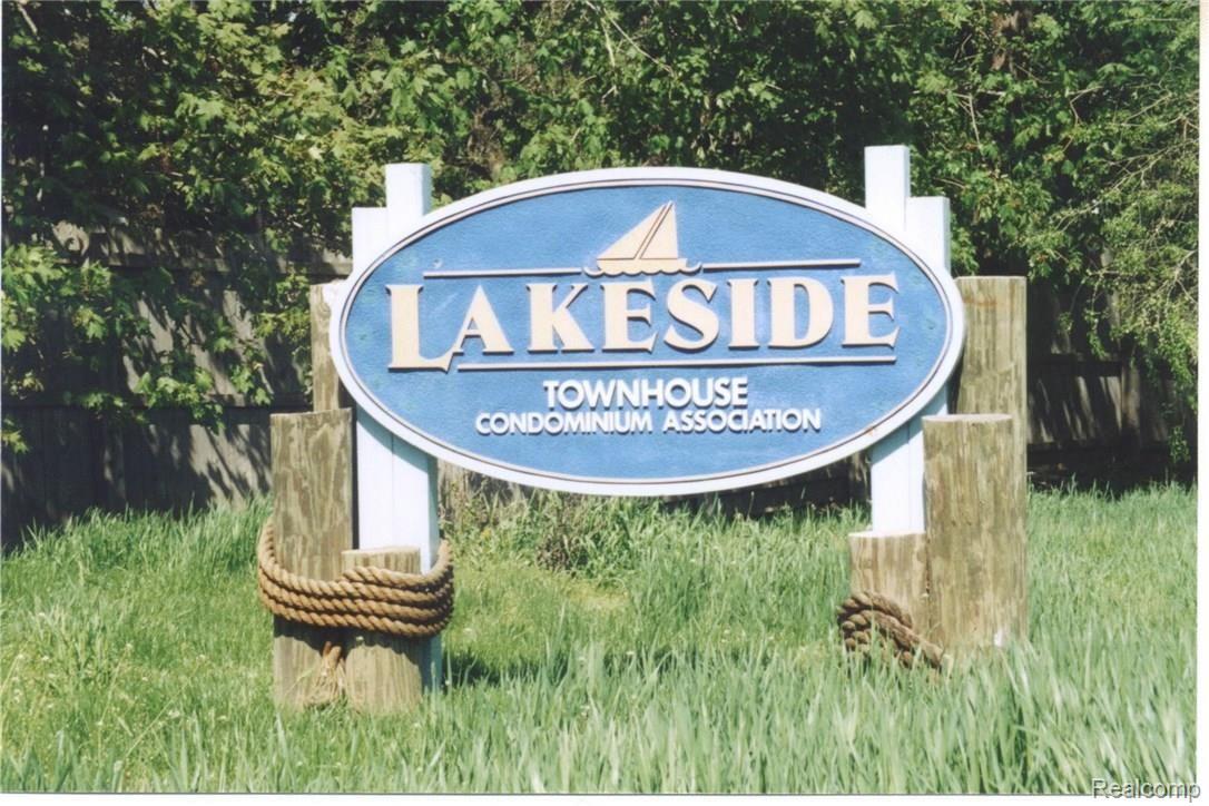 164 Ladd Road Walled Lake, MI 48390 - Photo 21 of 21 Ladd entrance.jpg