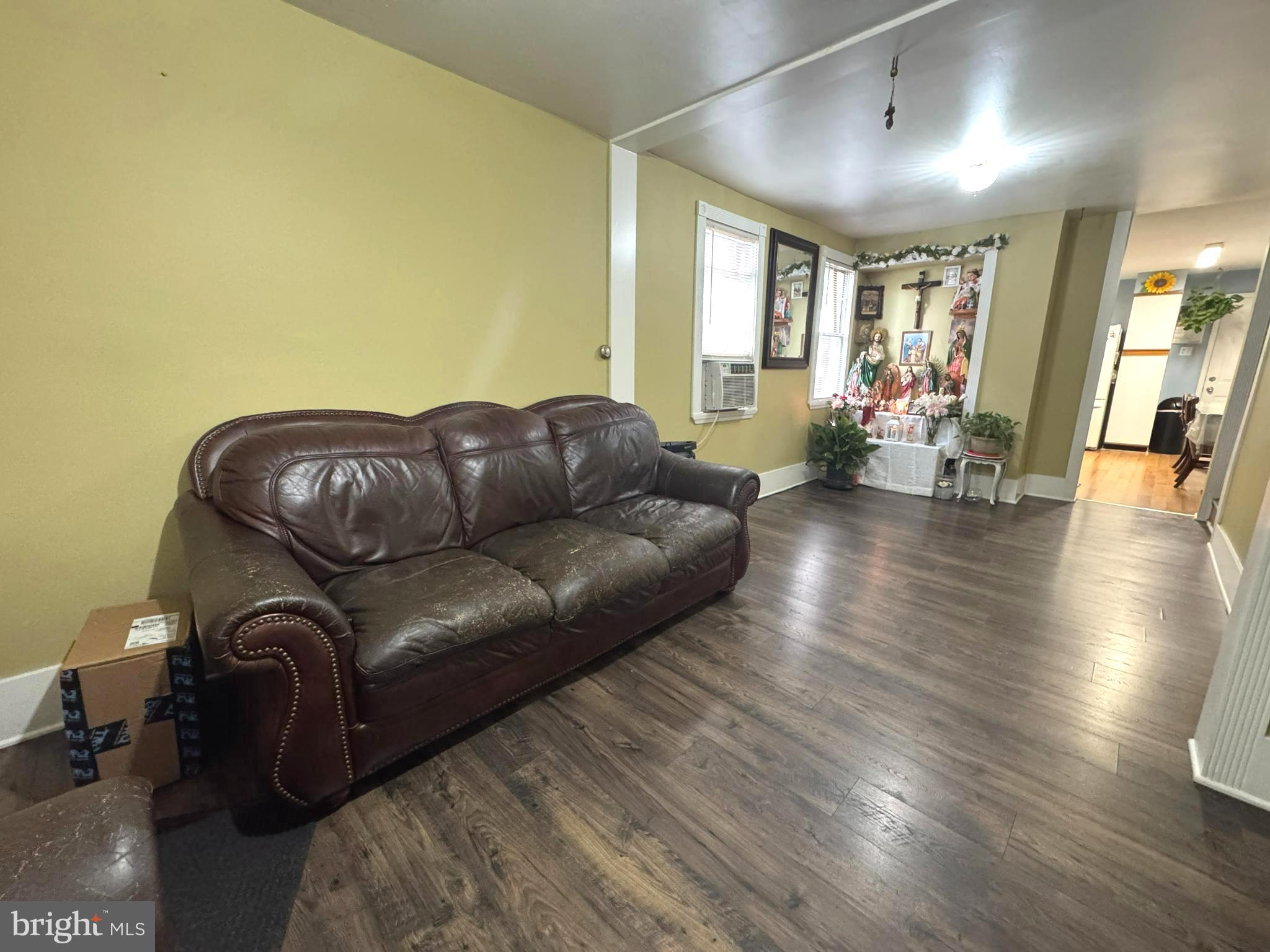 279-281 Arch Street Palmyra, NJ 08065 - Photo 3 of 29 a living room with furniture