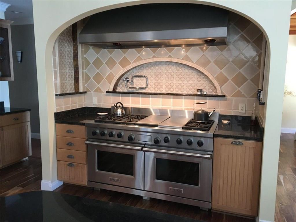 34 Fitts Mountain Road Dedham, ME 04429 - Photo 10 of 35 Chefs Dream - Double Wolf stainless...