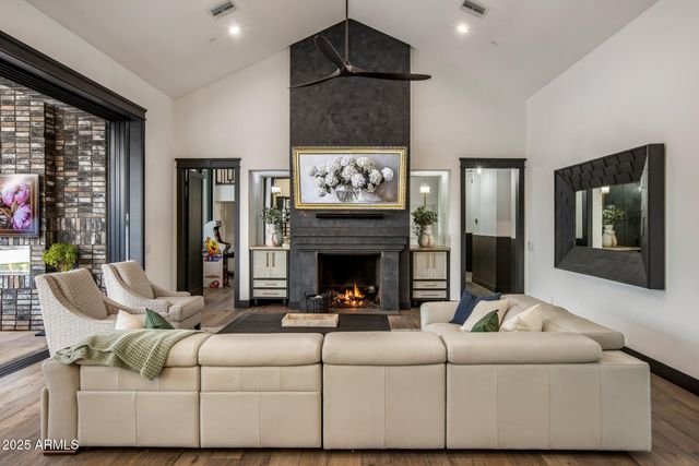 $4,387,000 | 5712 East Calle Camelia, Phoenix, AZ 85018