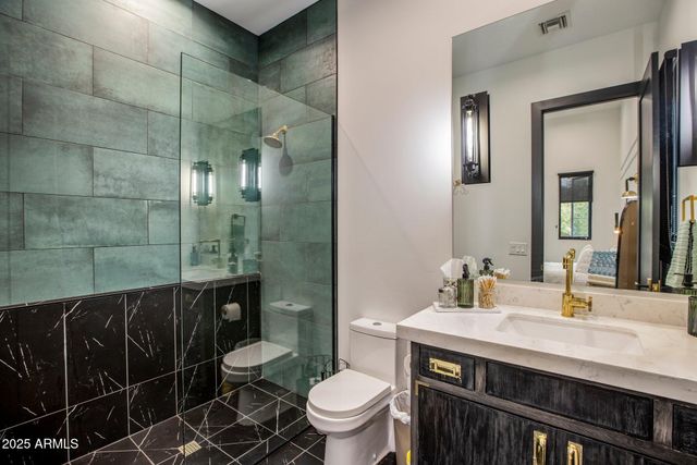 $4,387,000 | 5712 East Calle Camelia, Phoenix, AZ 85018