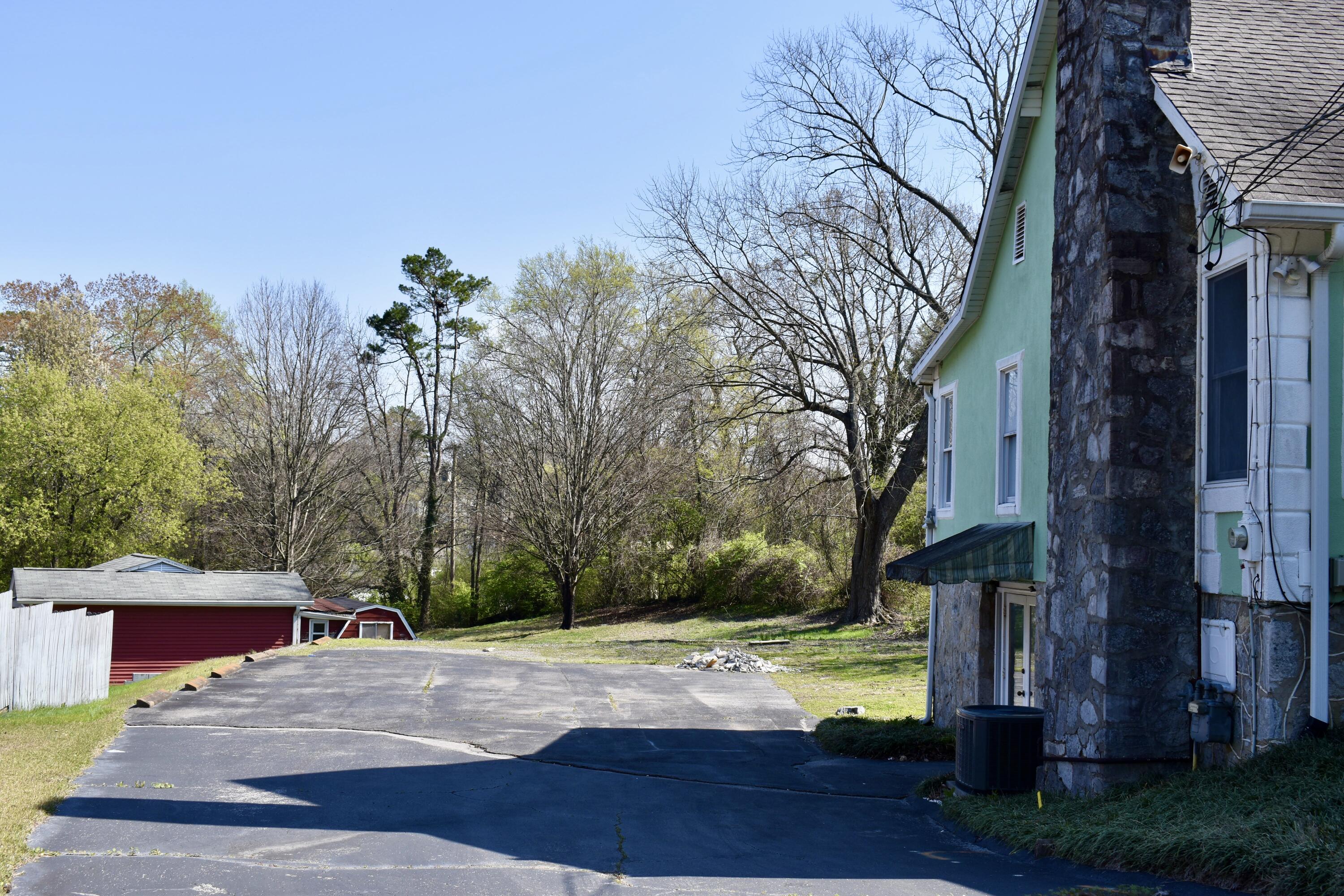 842 South Germantown Road Chattanooga, TN 37412 - Photo 3 of 11 DSC_0343