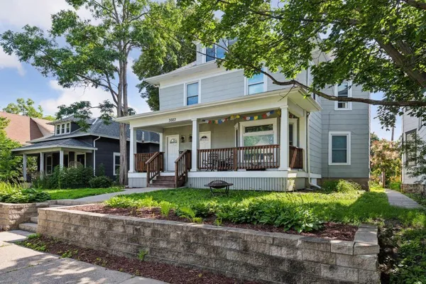 $3,150 | 3023 Dupont Avenue South, Unit 1, Minneapolis, MN 55408