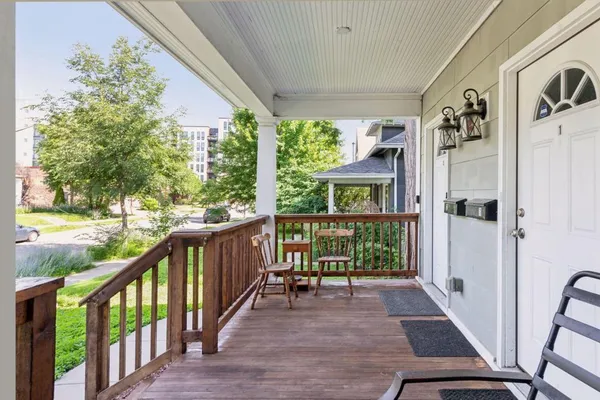 $3,150 | 3023 Dupont Avenue South, Unit 1, Minneapolis, MN 55408