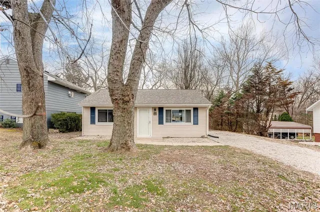 $125,000 | 9618 Holy Cross Road, Fairview Heights, IL 62208