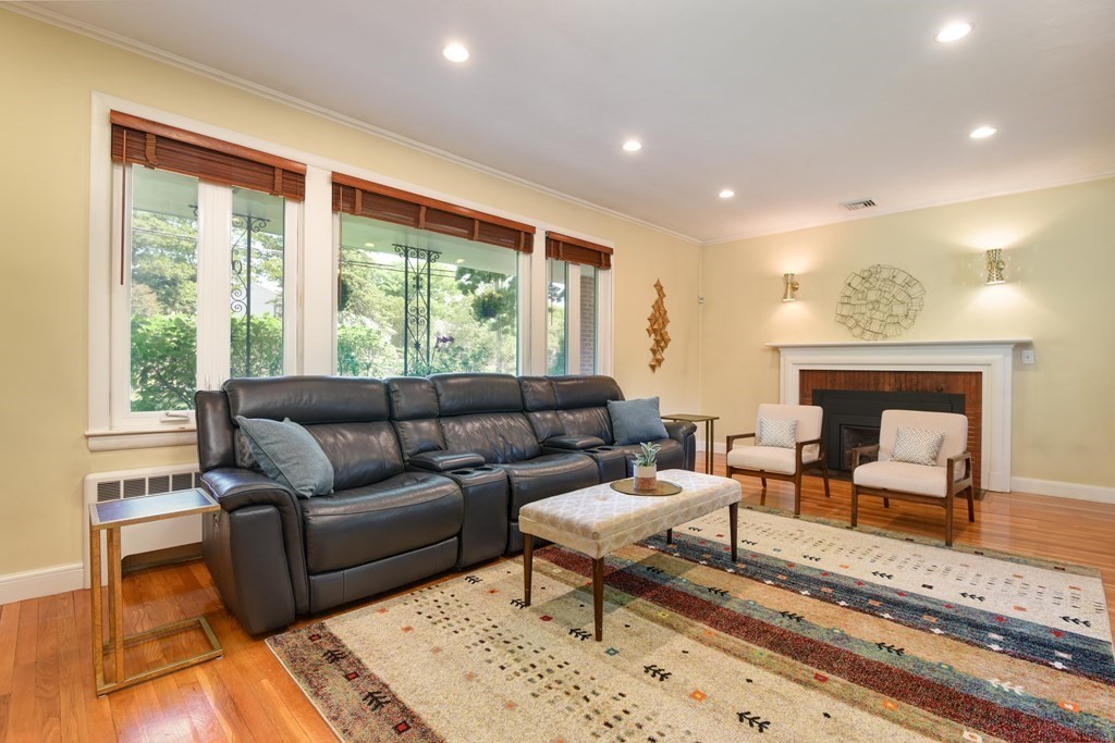 48 Fay Road Dedham, MA 02026 - Photo 5 of 33 Gallery Image 5