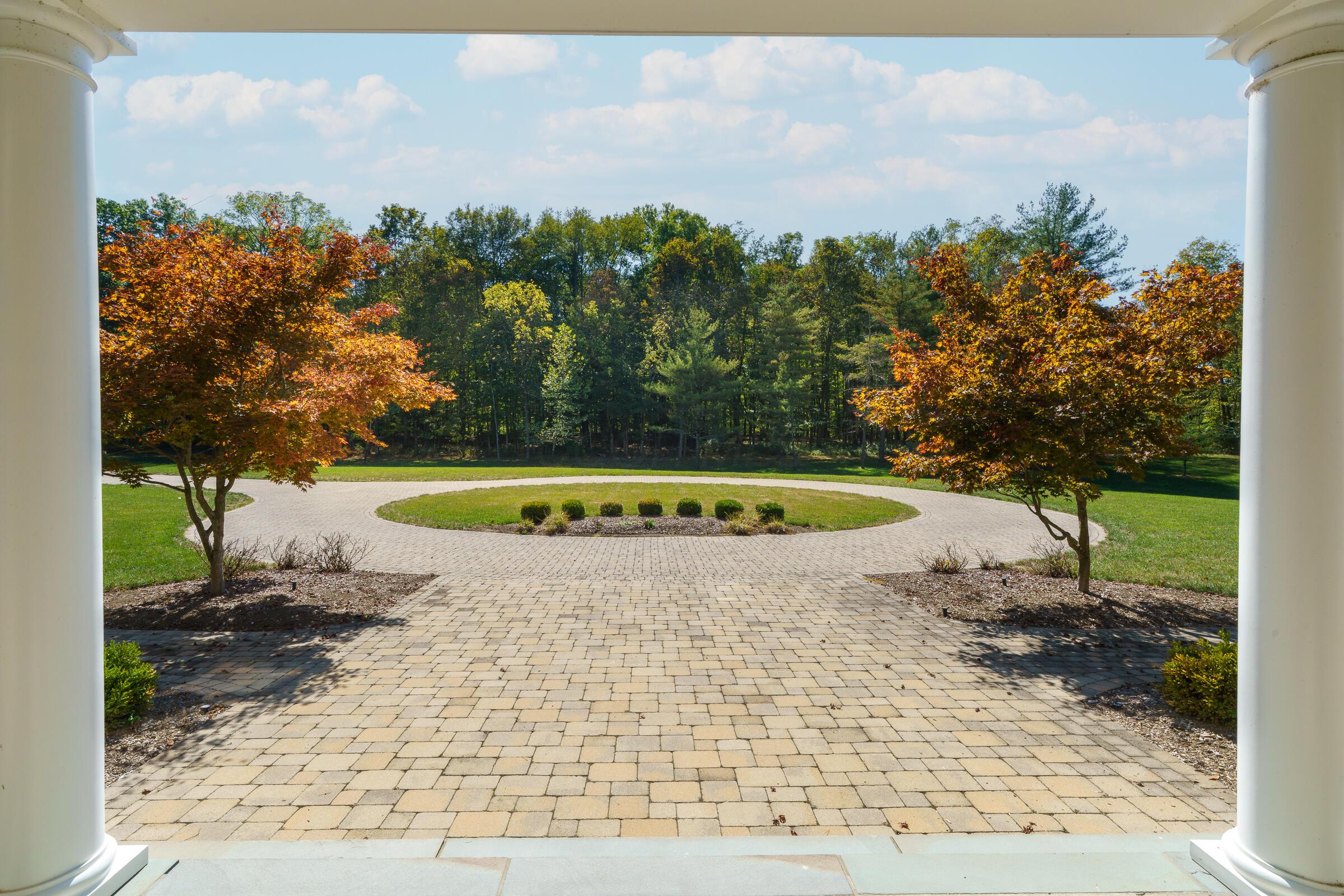 780 Home Road Delaware, OH 43015 - Photo 7 of 130 Driveway
